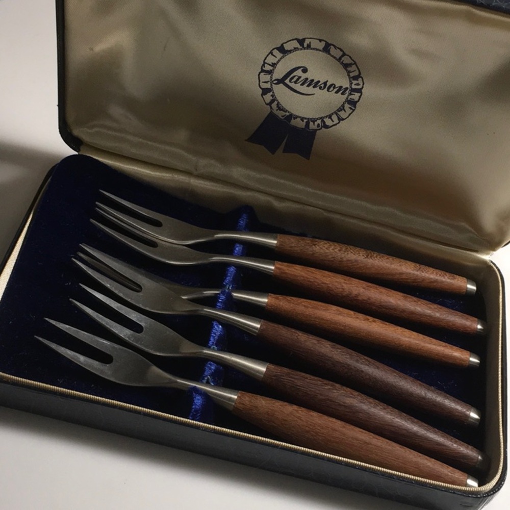Vintage Larson set